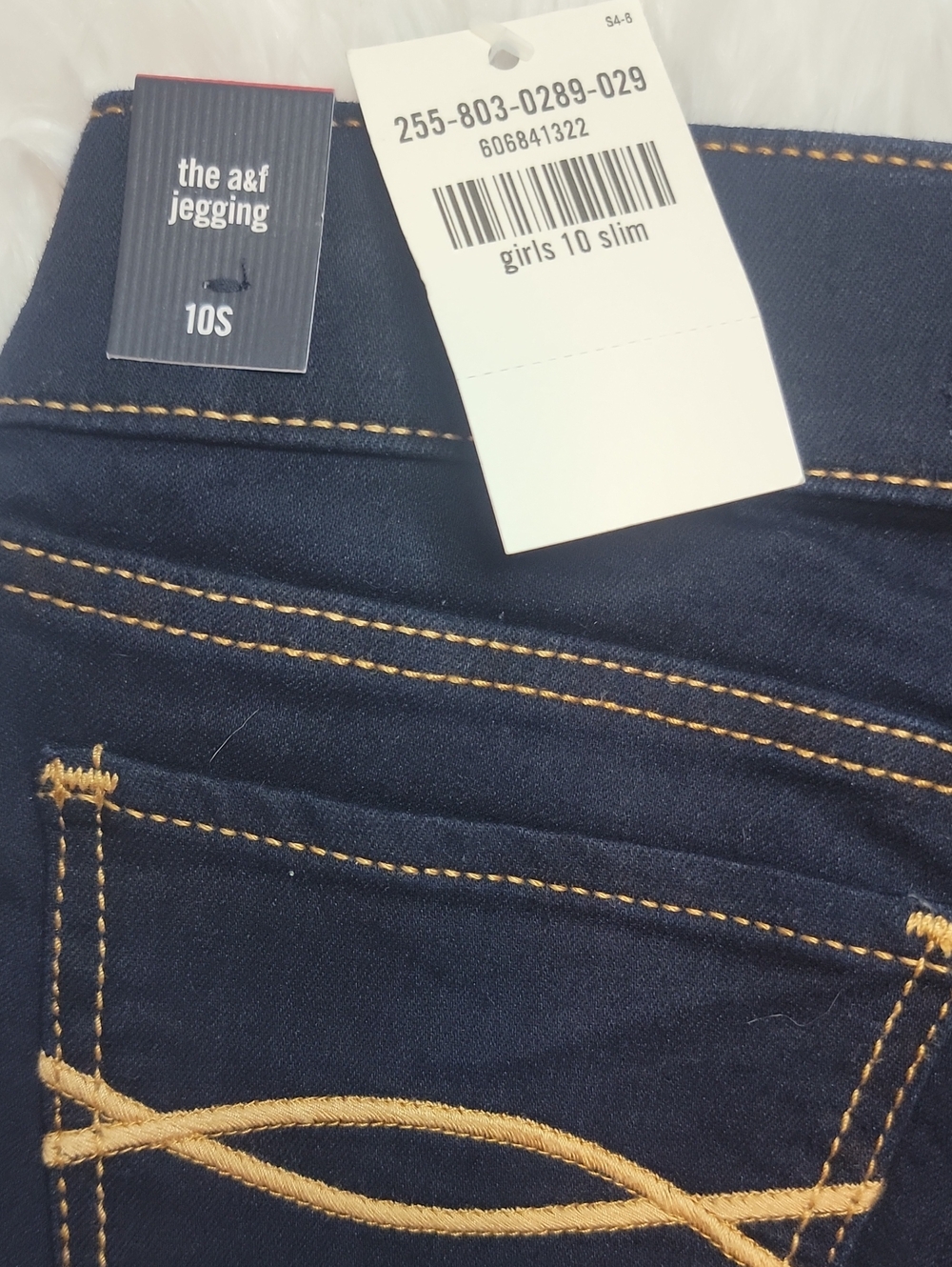 NWT Abercrombie Kids Girls 10 Slim Skinny Jegging Jeans. Size 10 Slim - Picture 3 of 5